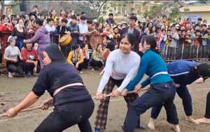 Thầy cô trường TH Hoằng Quang tham gia Lễ hội Nghè Nguyệt Viên